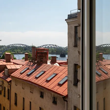 Апартаменты Old Town Riverside