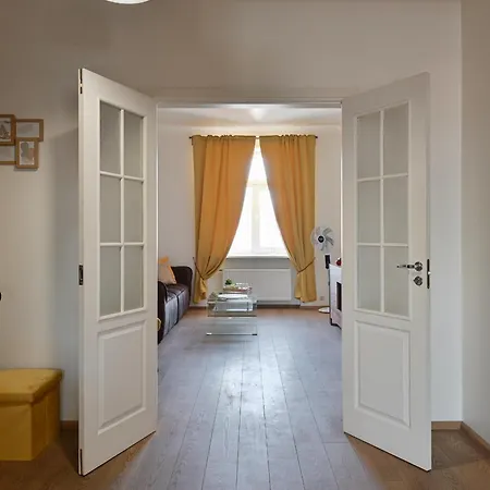 Apartment Old Town Riverside