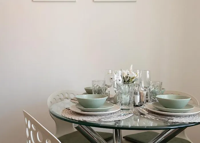 Old Town Riverside Lejlighed